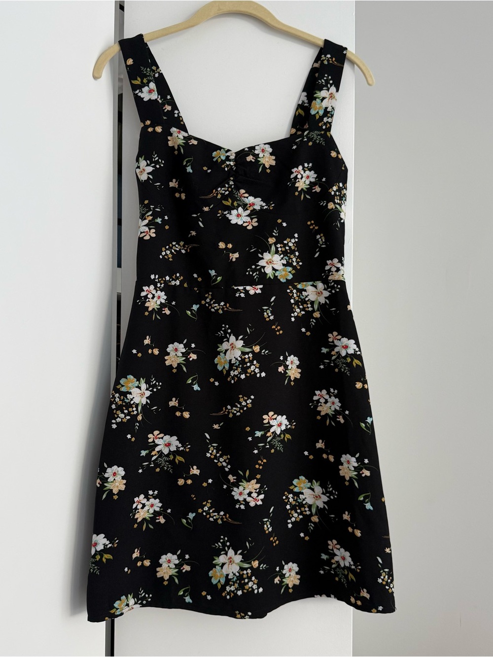 Commense Black Floral Square-Neck Mini Dress